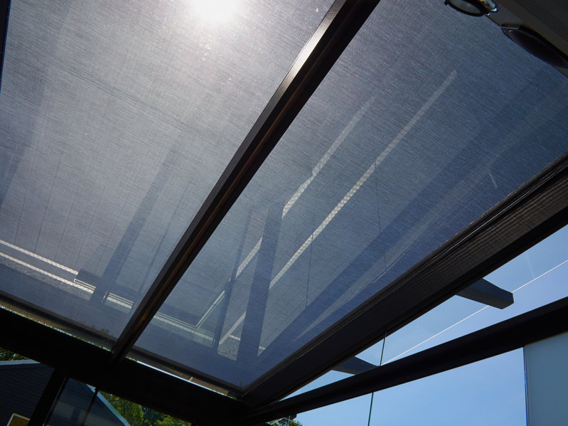 Comment bien choisir une bâche pour pergola ?